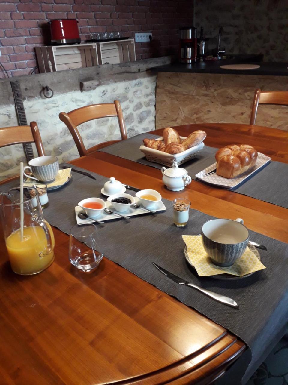 Le Clos De La Briollerie Hotel Tauxigny Eksteriør billede